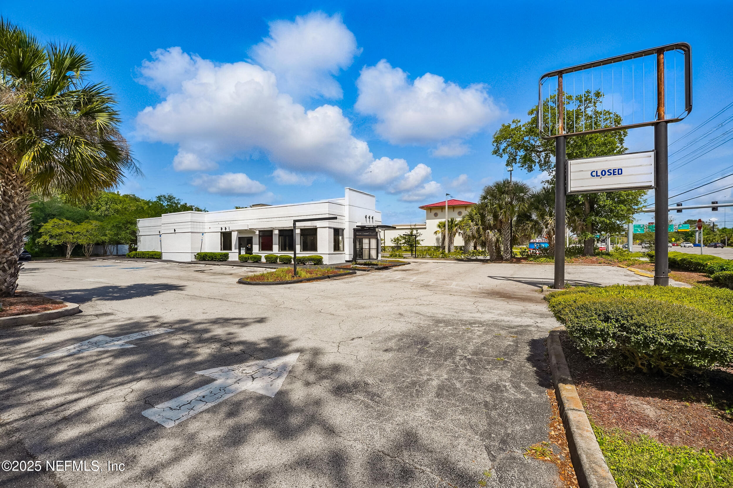 8761 BAYMEADOWS Road