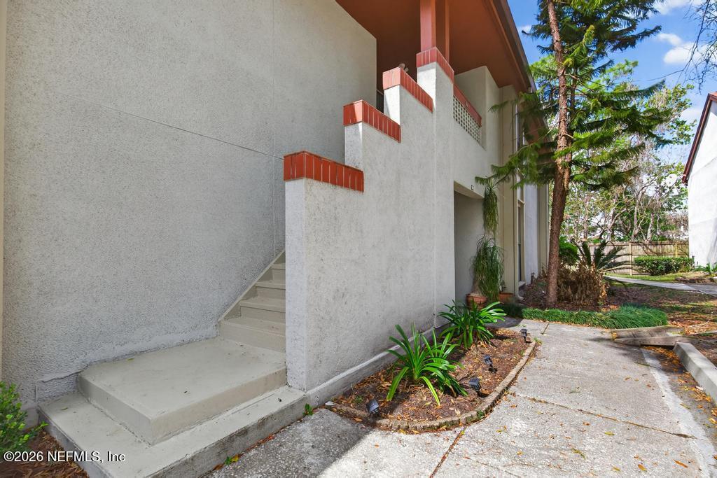 1506 WOOD HILL Place 1506