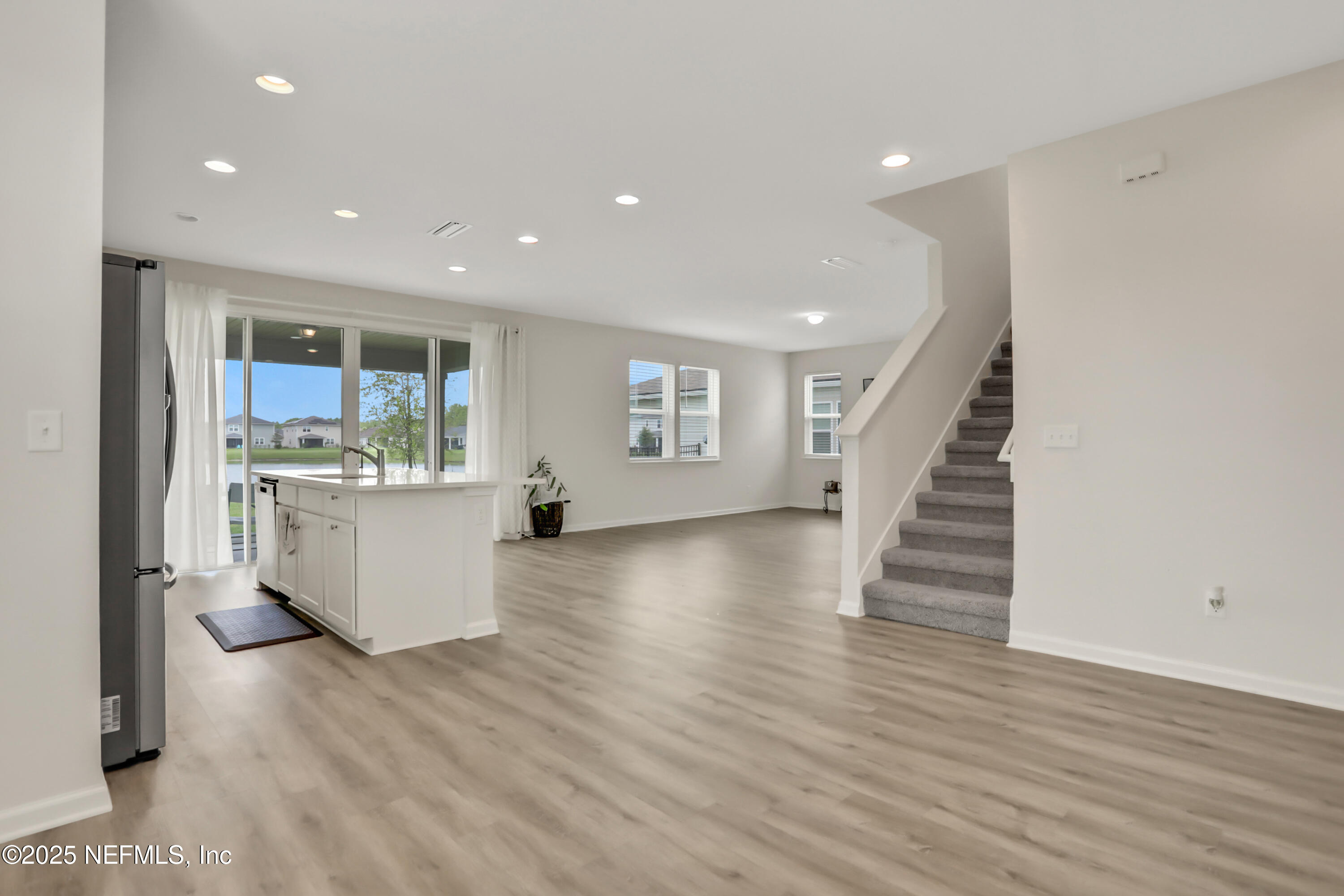 2016 AMBERLY Drive