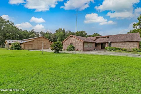 A home in Yulee