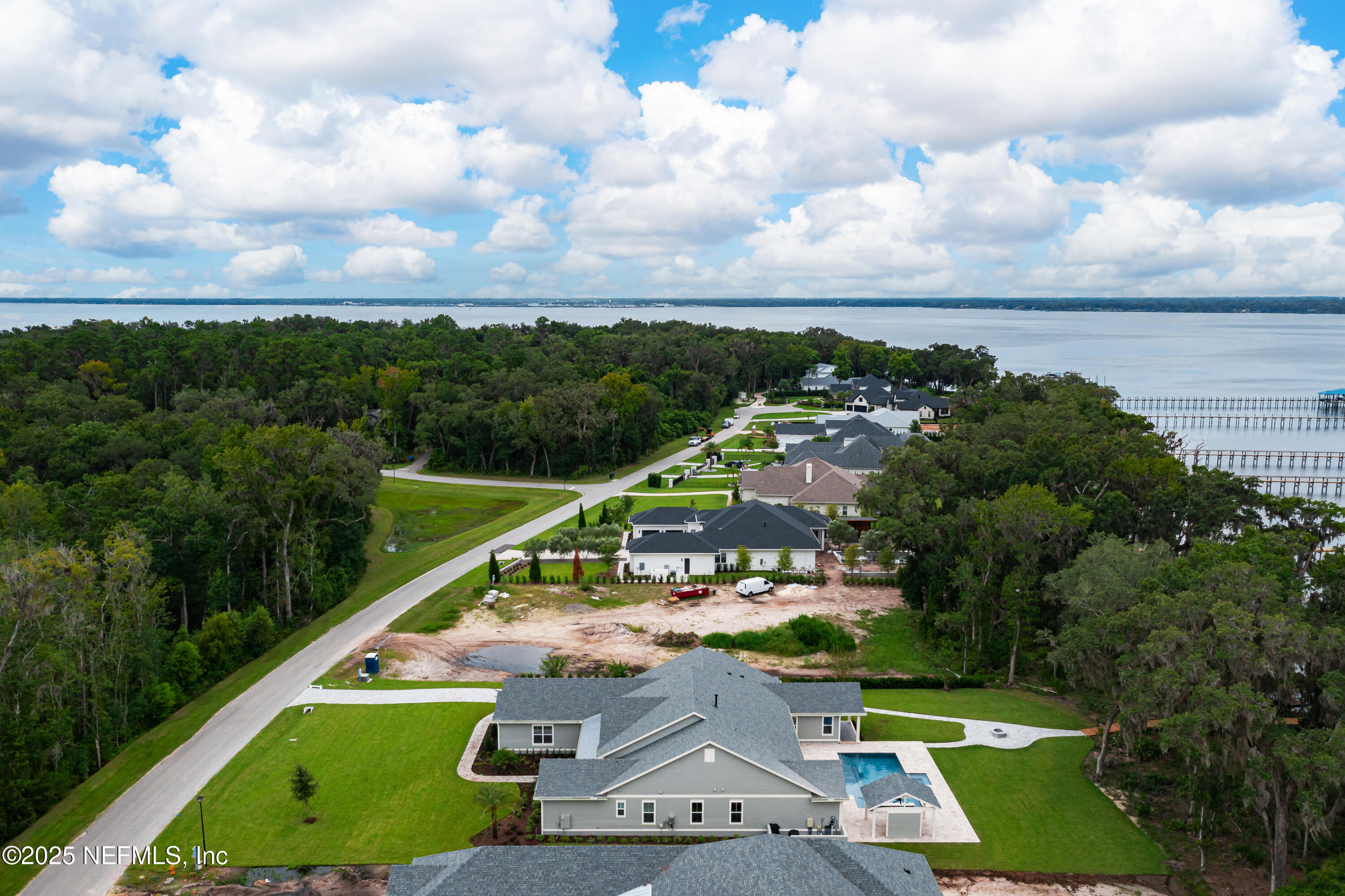 330 HALLOWES Cove