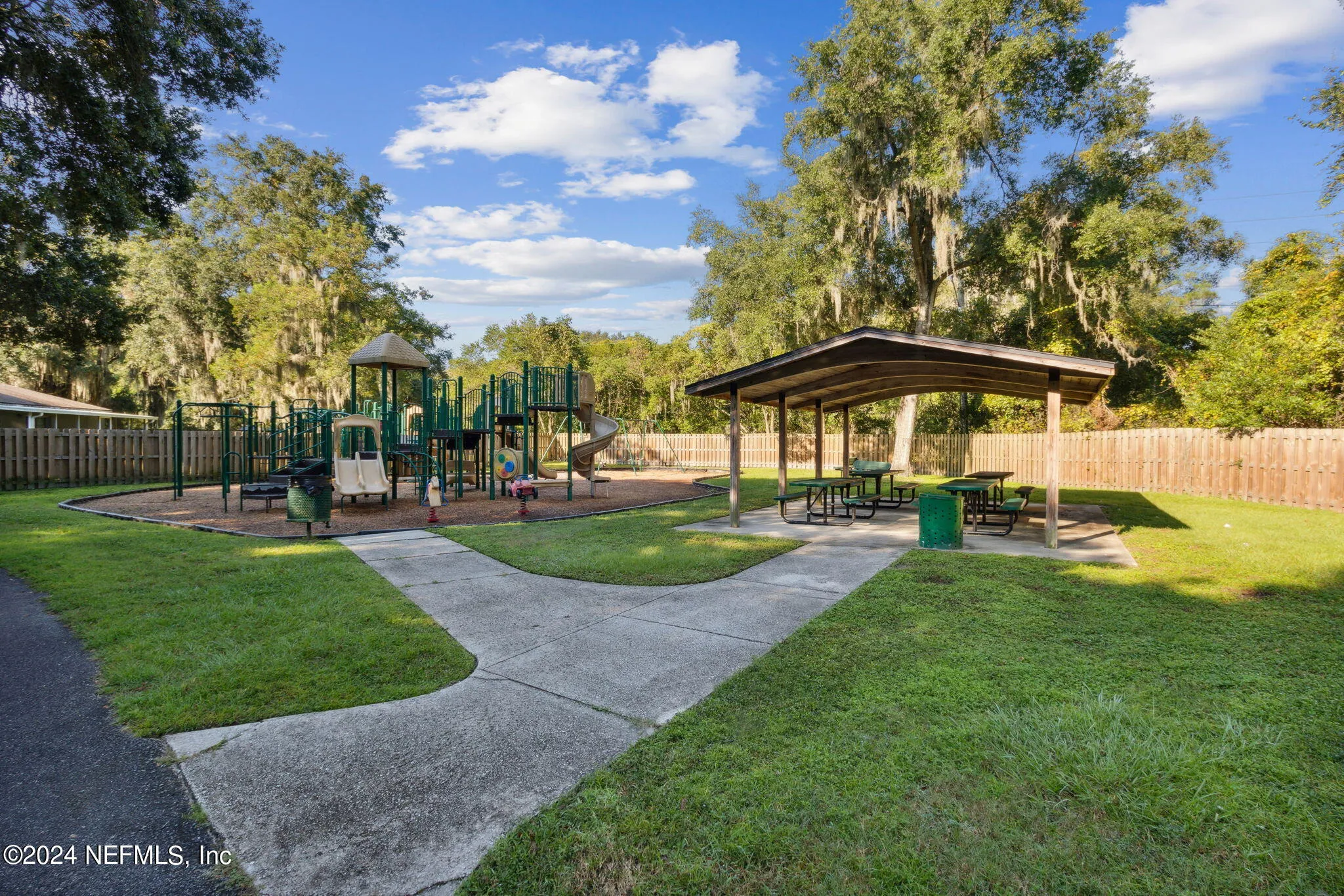 Jacksonville, Florida 32226, United States, 3 Bedrooms Bedrooms, ,3 BathroomsBathrooms,Residential,Pending,42032