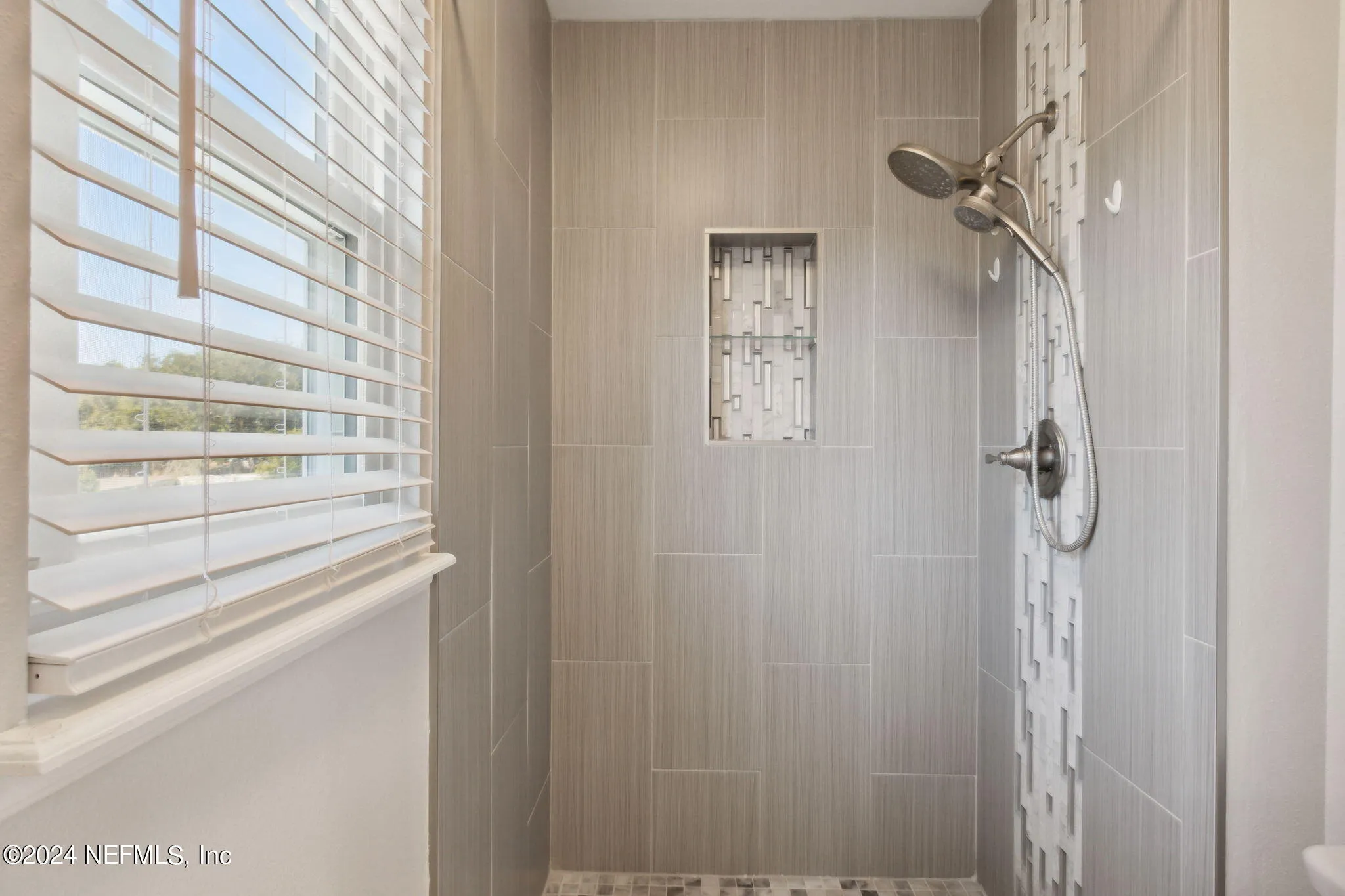 Jacksonville, Florida 32226, United States, 3 Bedrooms Bedrooms, ,3 BathroomsBathrooms,Residential,Pending,42032