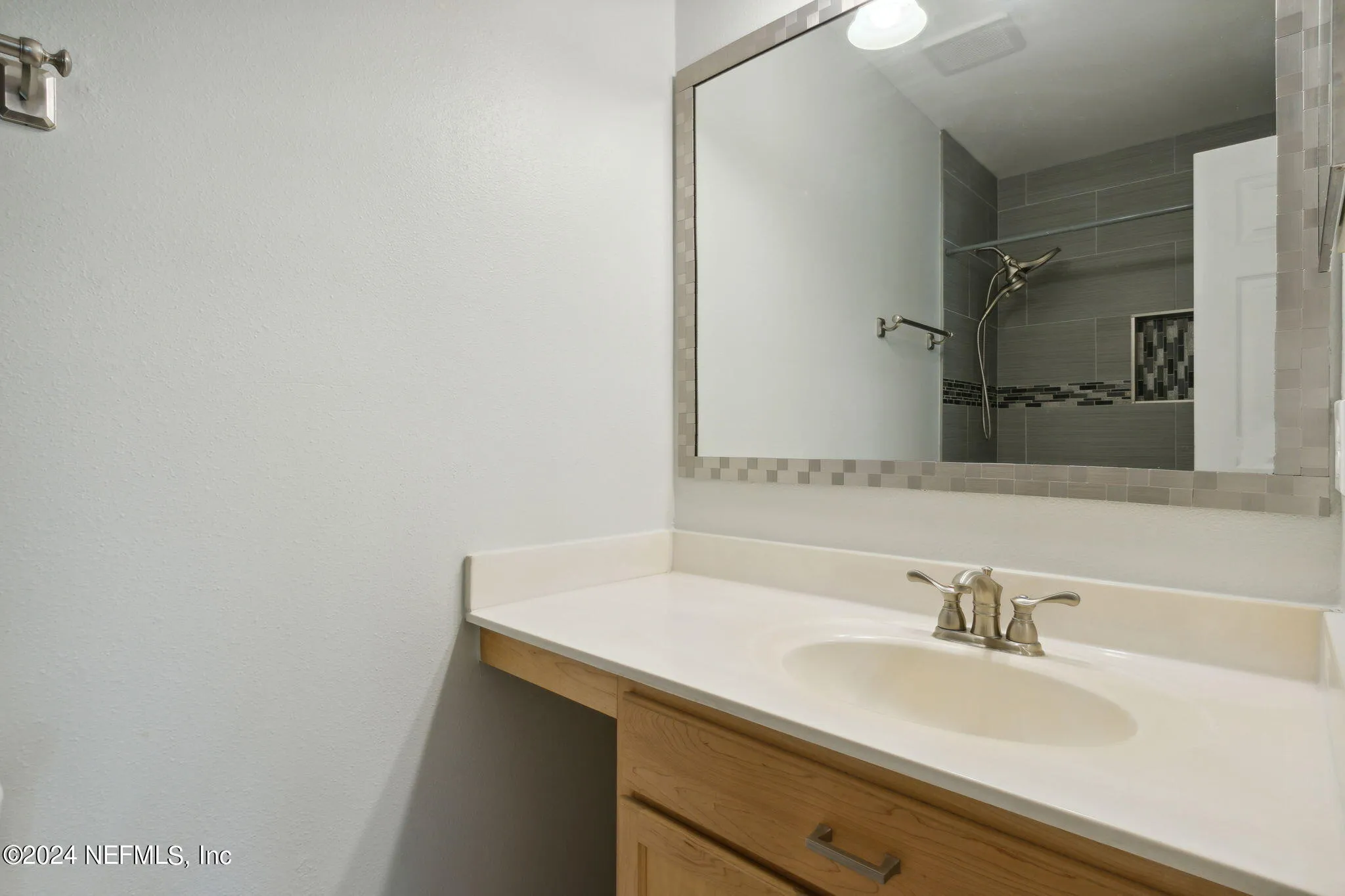 Jacksonville, Florida 32226, United States, 3 Bedrooms Bedrooms, ,3 BathroomsBathrooms,Residential,Pending,42032