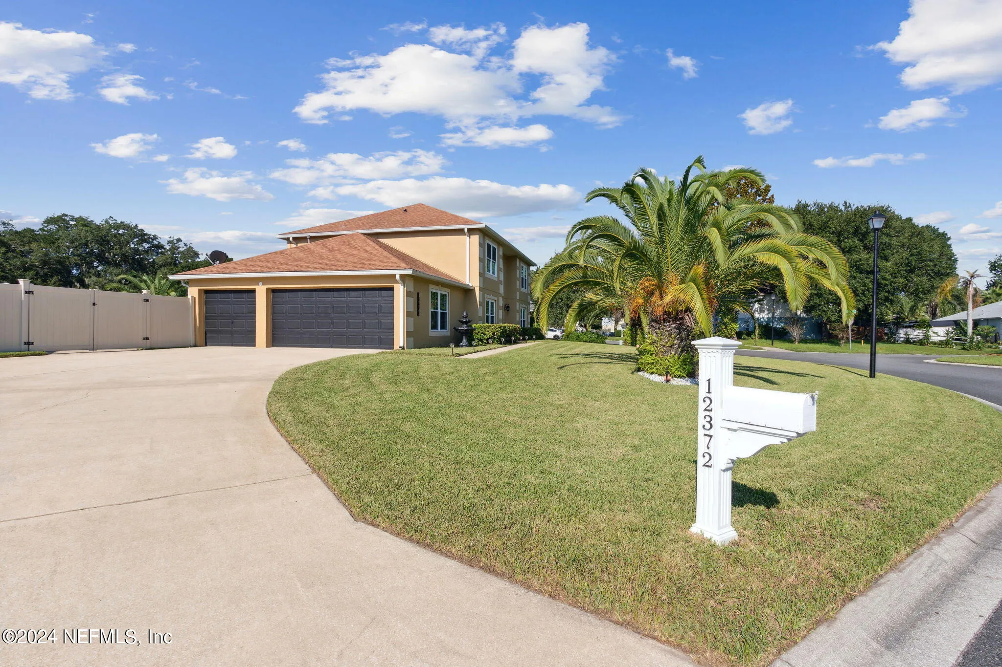 Jacksonville, Florida 32226, United States, 3 Bedrooms Bedrooms, ,3 BathroomsBathrooms,Residential,Pending,42032