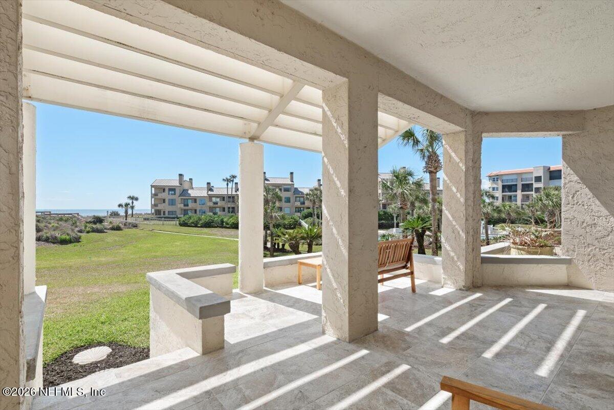 916 SPINNAKERS REACH Drive 916