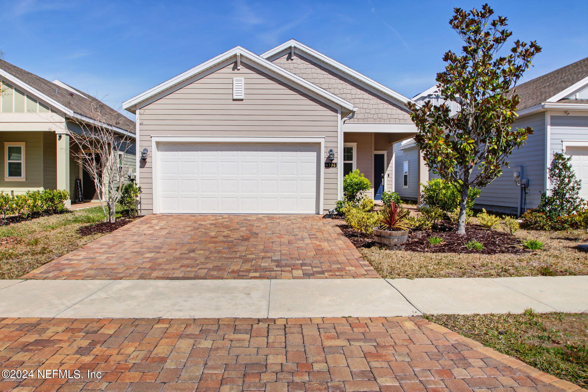 Jacksonville, FL home for sale located at 6194 Longleaf Branch Drive, Jacksonville, FL 32222