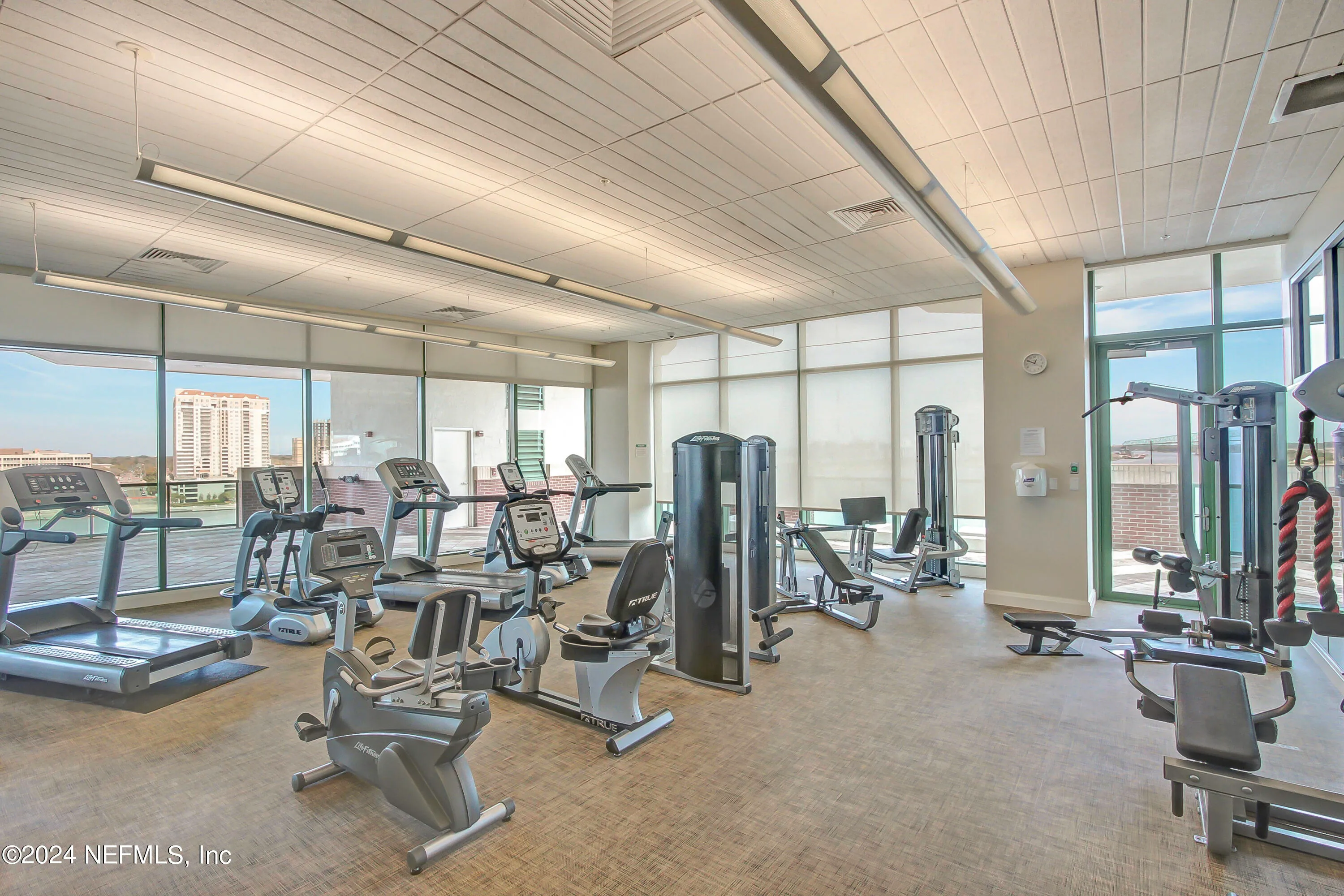 Jacksonville, Florida 32207, United States, 3 Bedrooms Bedrooms, ,4 BathroomsBathrooms,Residential,Active,41802