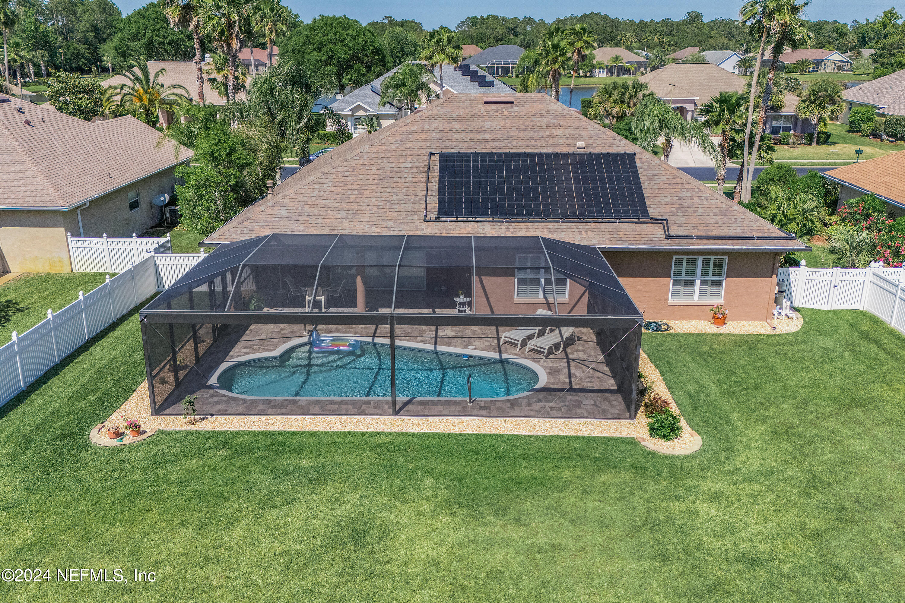 Palm Coast, FL home for sale located at 10 Lakeside Place W, Palm Coast, FL 32137