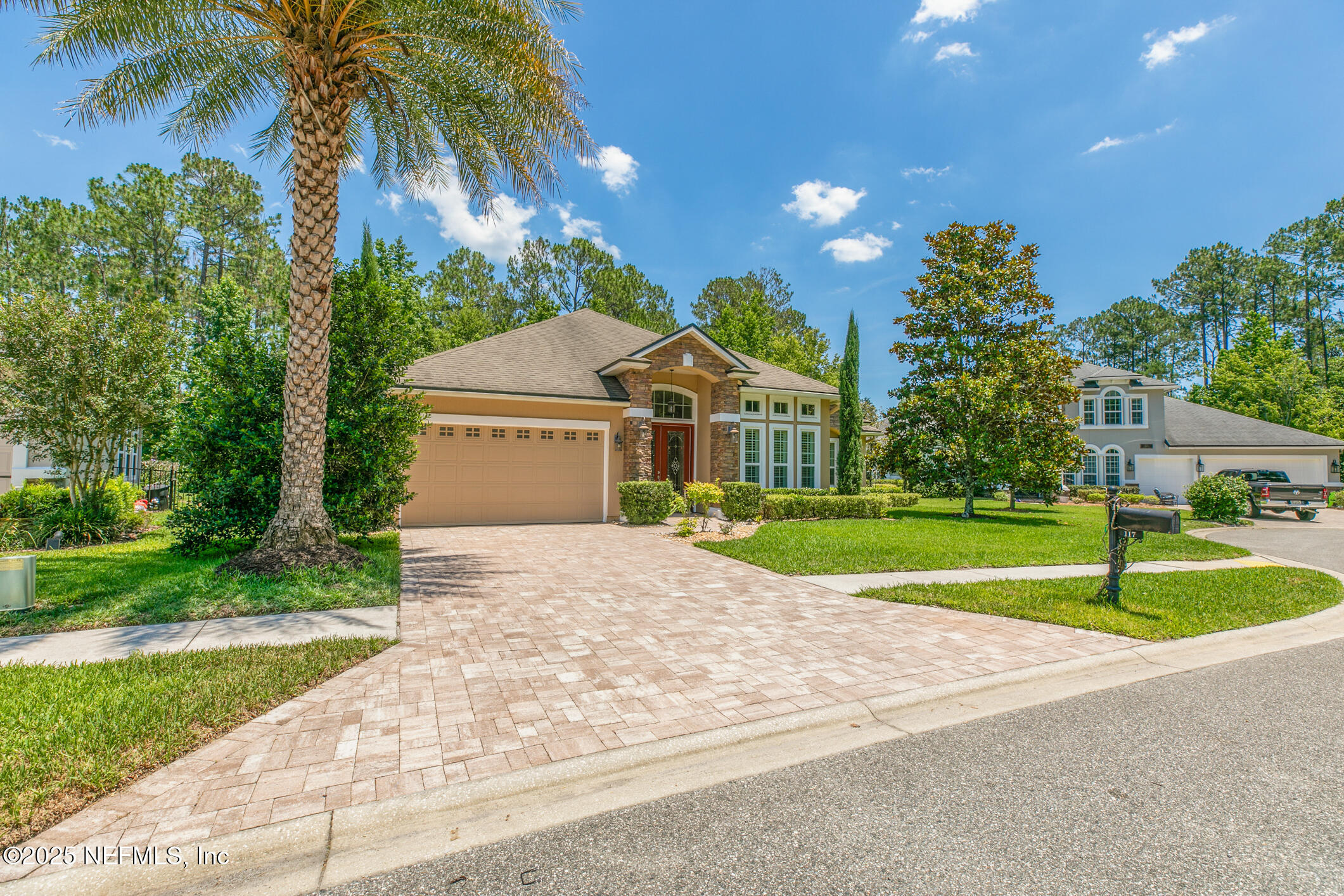 117 PINETA Way