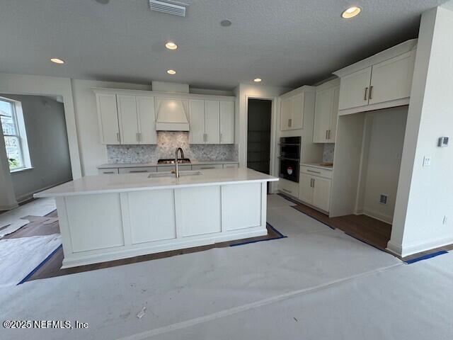 28 SEA GREEN Way