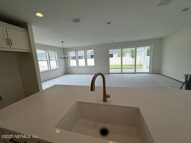 28 SEA GREEN Way
