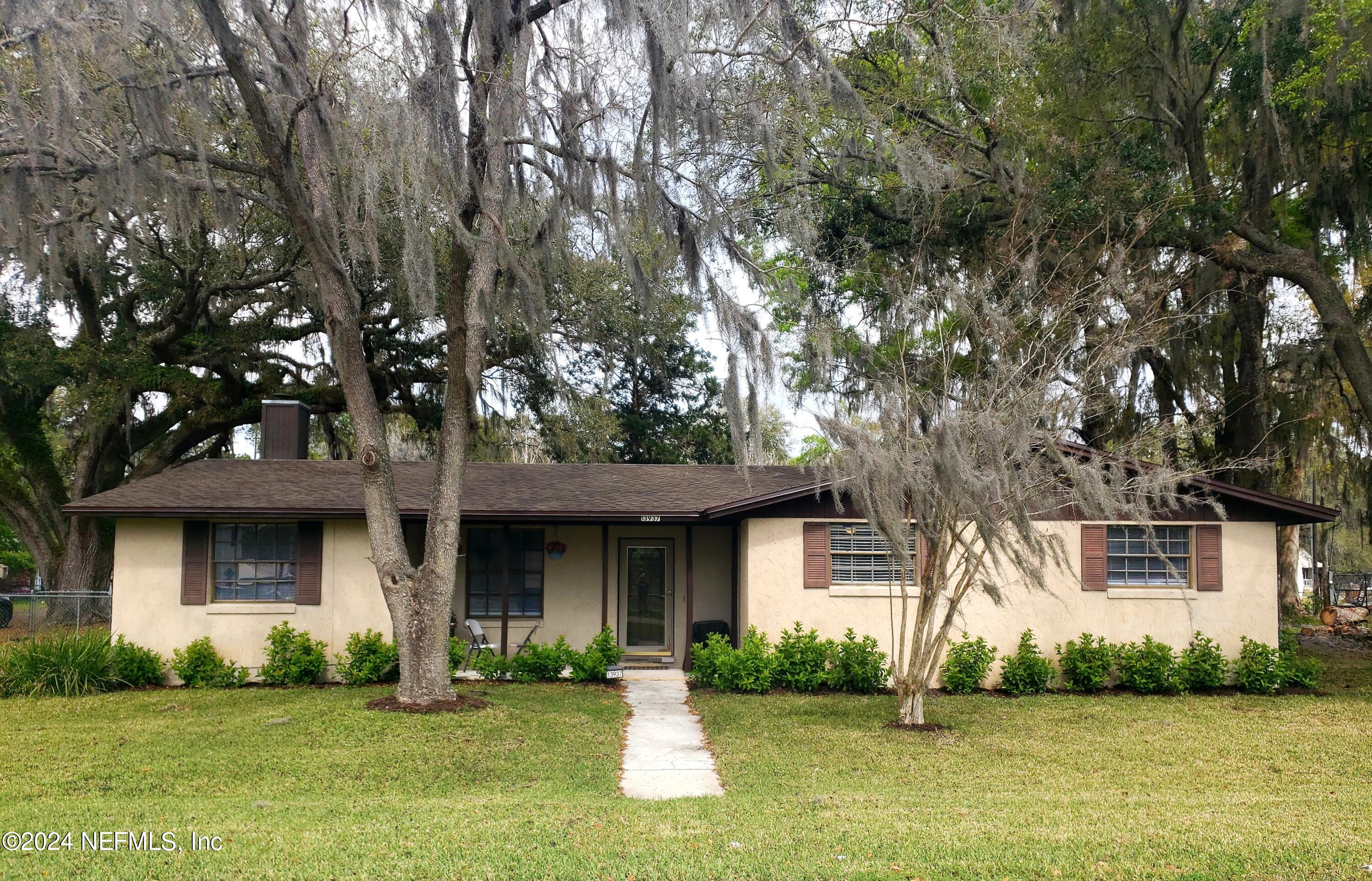 Sanderson, FL home for sale located at 13937 Beech Street, Sanderson, FL 32087