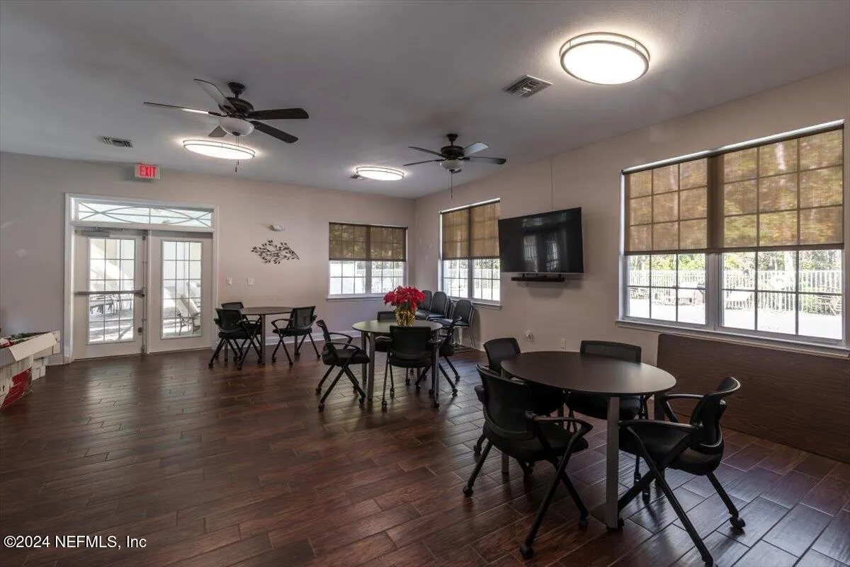 Jacksonville, Florida 32216, United States, 3 Bedrooms Bedrooms, ,2 BathroomsBathrooms,Residential,Pending,28704