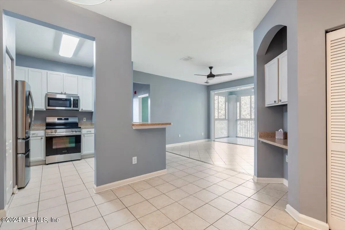 Jacksonville, Florida 32216, United States, 3 Bedrooms Bedrooms, ,2 BathroomsBathrooms,Residential,Pending,28704