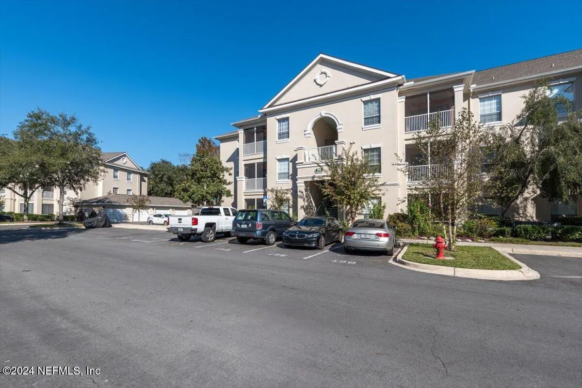 Jacksonville, Florida 32216, United States, 3 Bedrooms Bedrooms, ,2 BathroomsBathrooms,Residential,Pending,28704