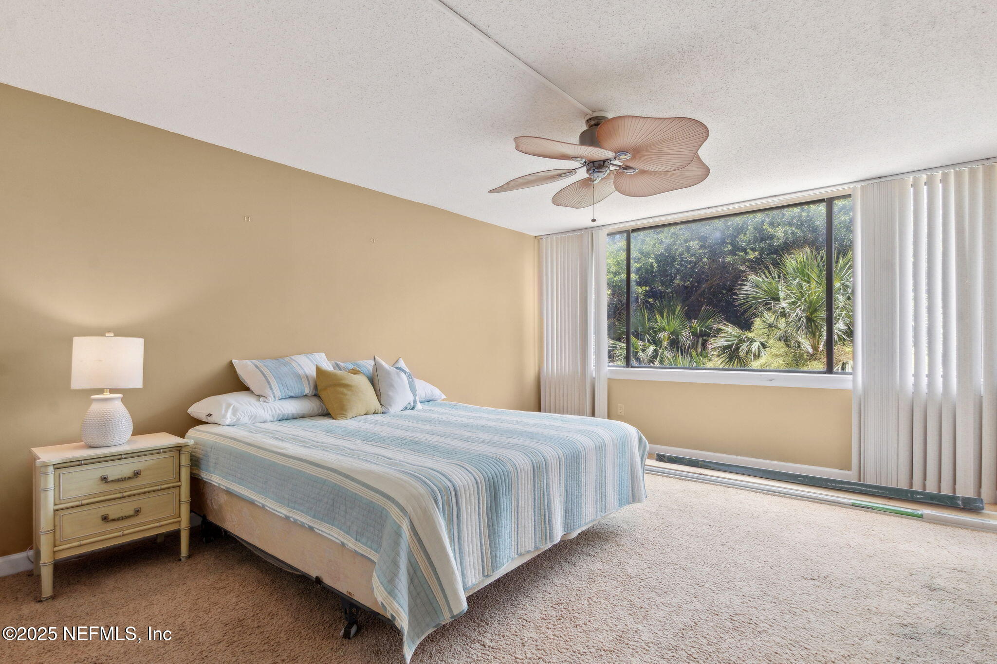 1122 BEACH WALKER Road
