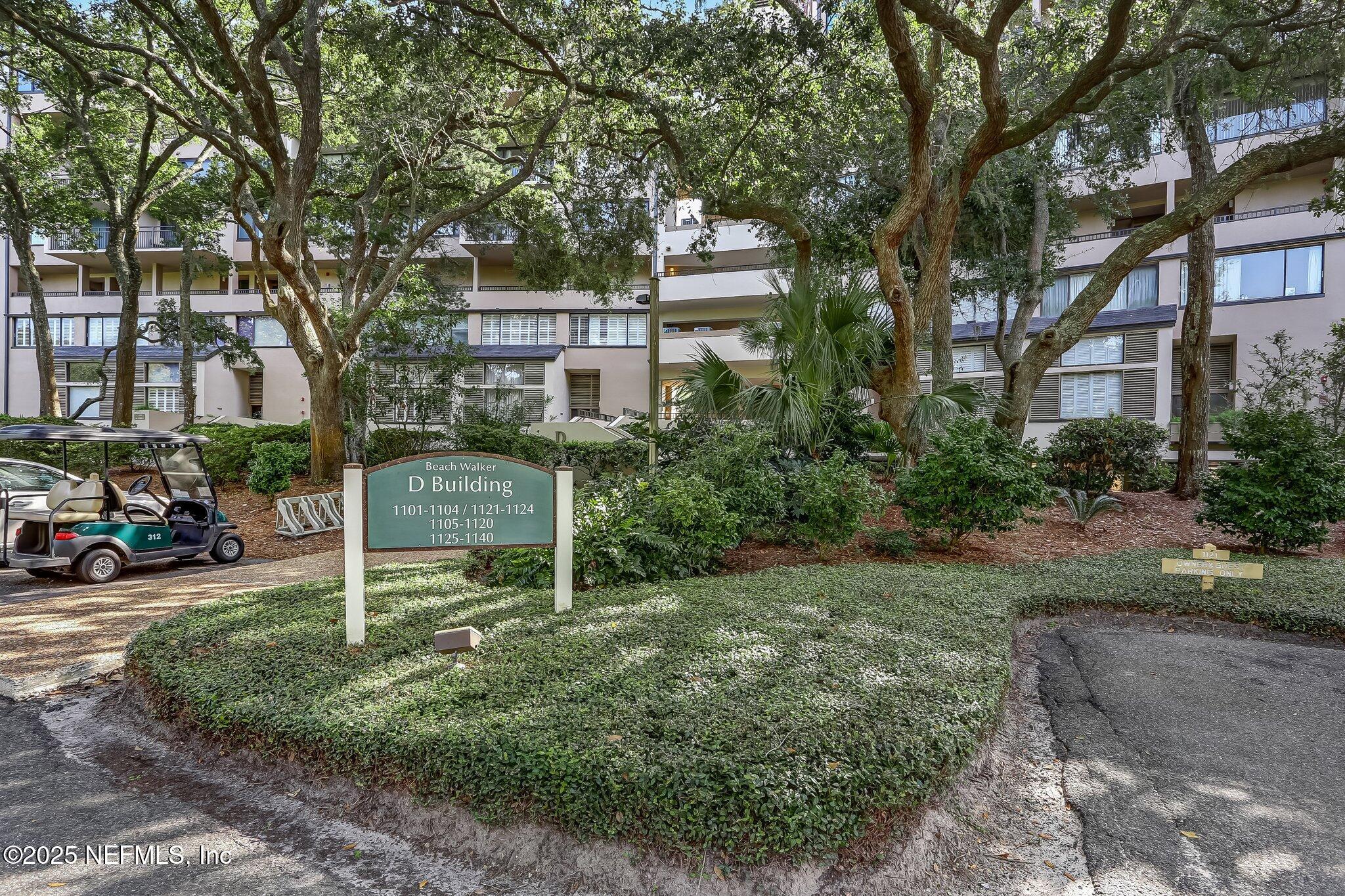 1122 BEACH WALKER Road
