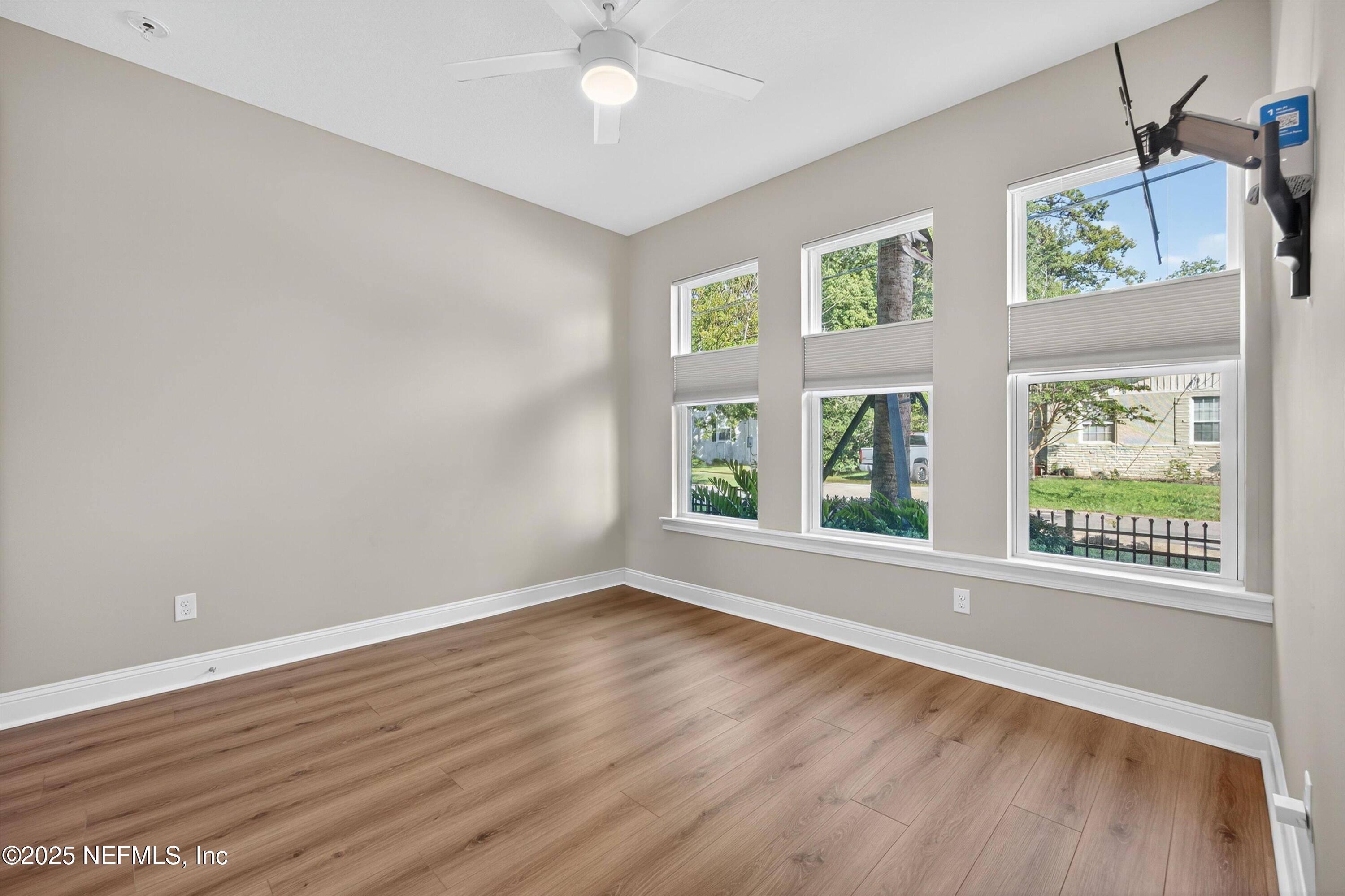 1610 LANG Court