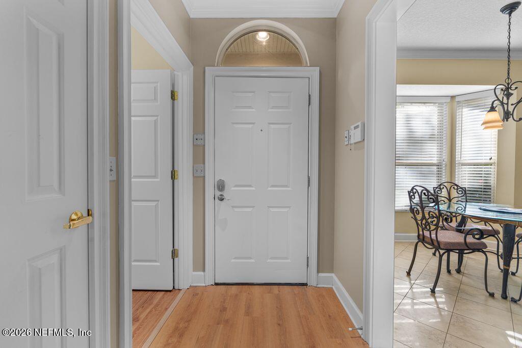 4557 MIDDLETON PARK Circle W