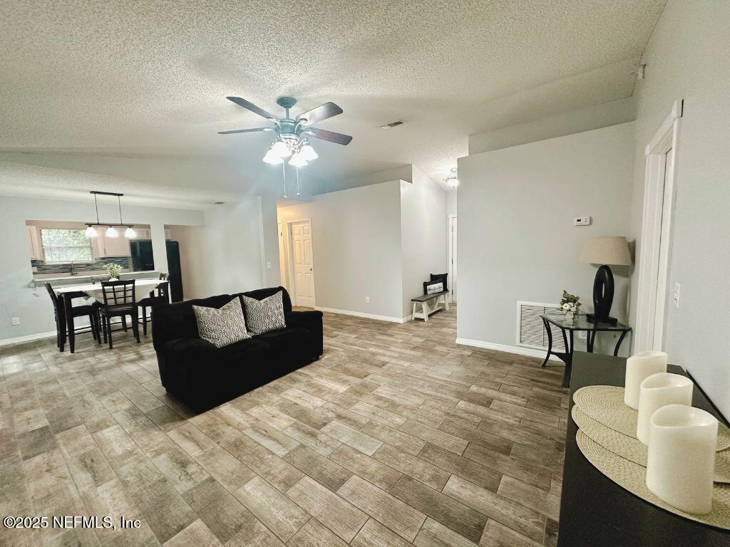 3236 MERGANZER Trail