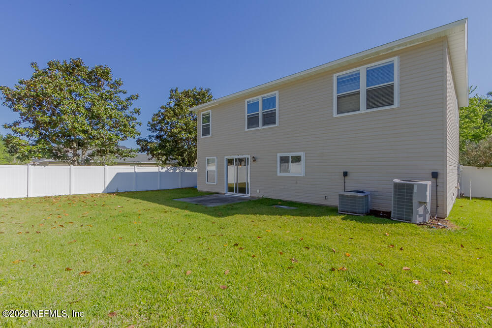 801 REMBRANDT Avenue