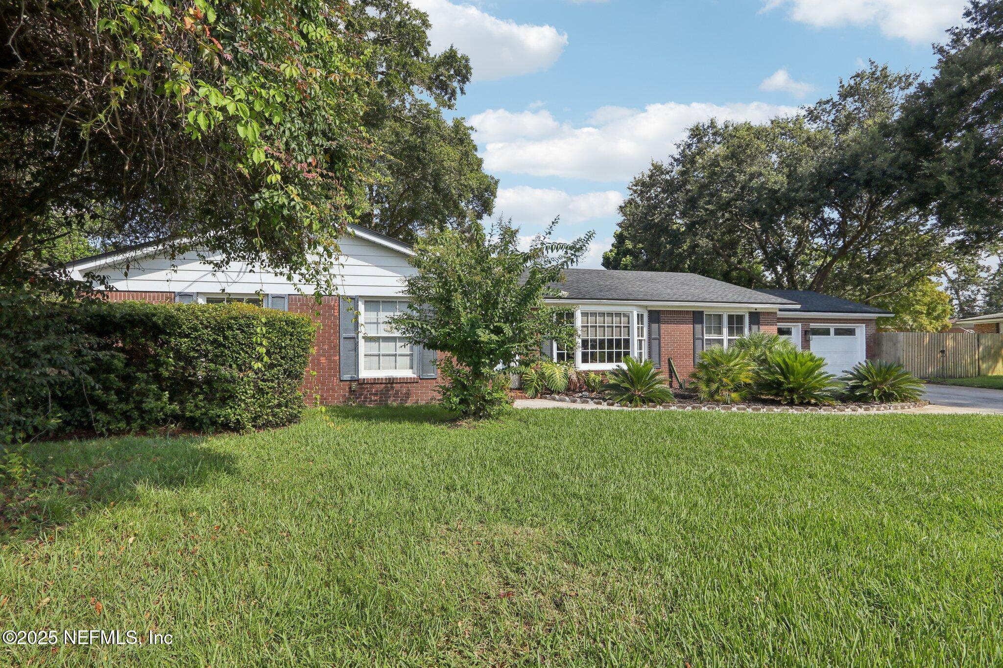 1168 MONTEVIDEO Road