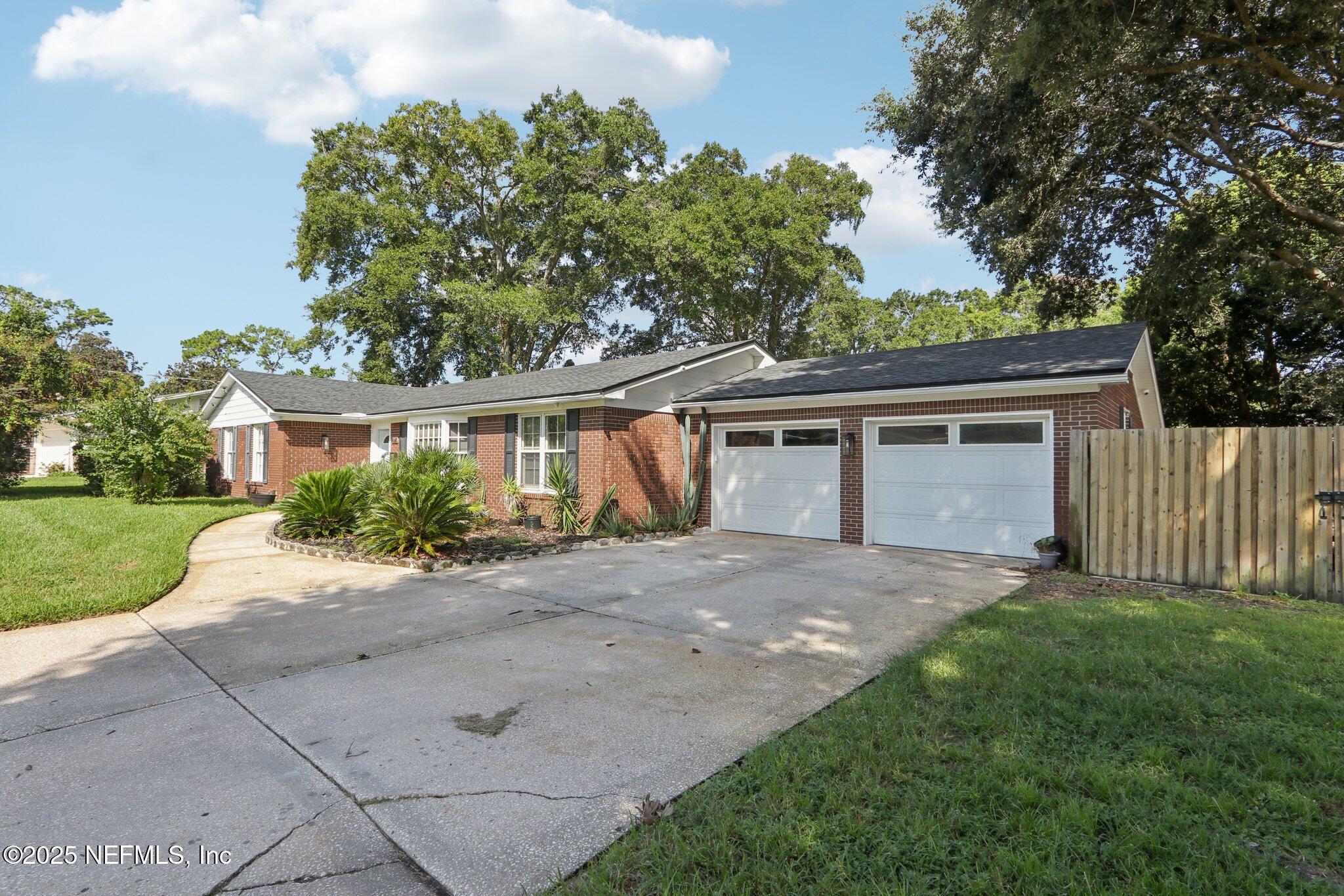 1168 MONTEVIDEO Road