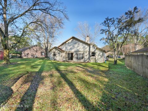 A home in Middleburg