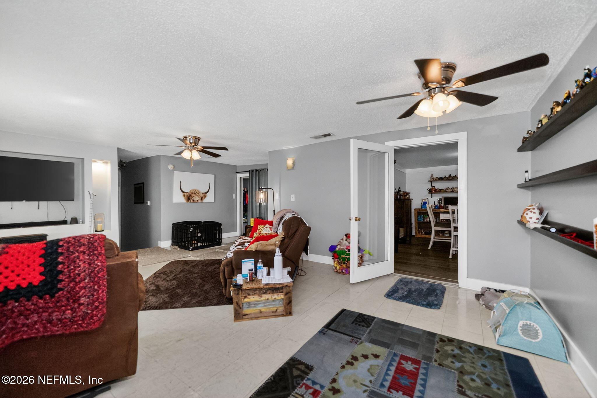 728 WALKER Avenue SW