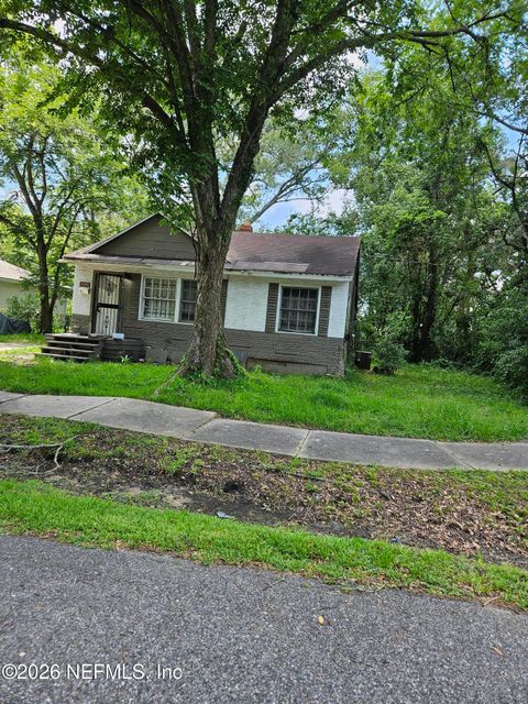 Photo of 3162 2ND ST Circle, Jacksonville, FL 32254 (MLS # 2152694)