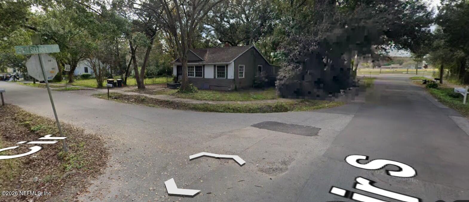 3162 2ND ST Circle