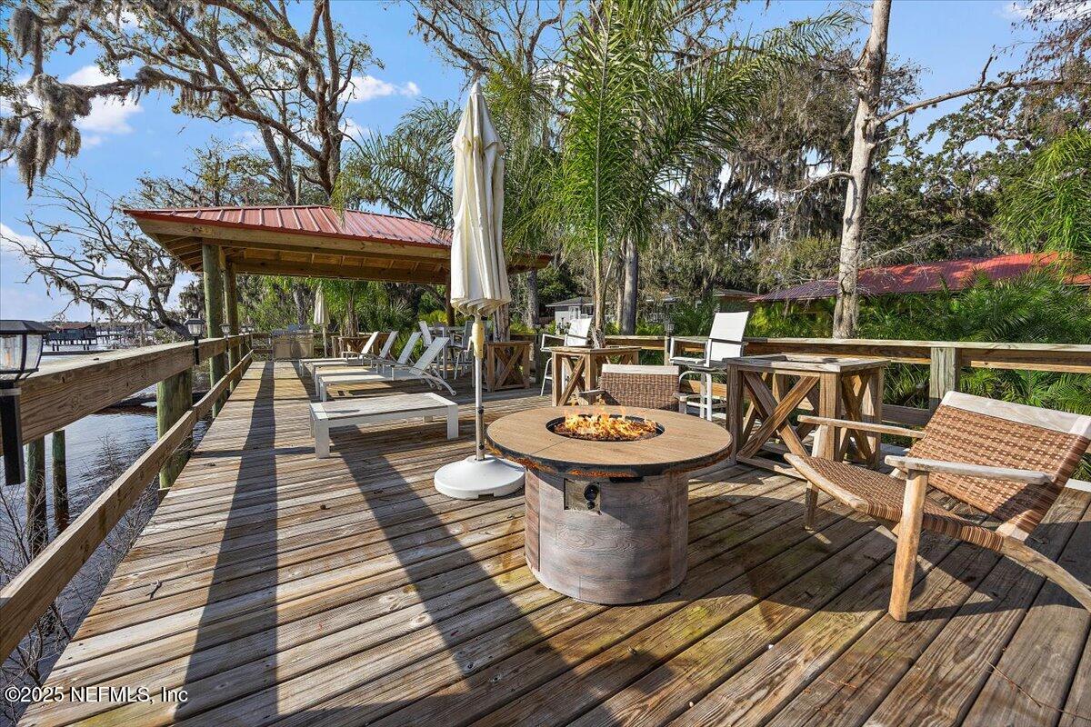 2778 HOLLY POINT Road W