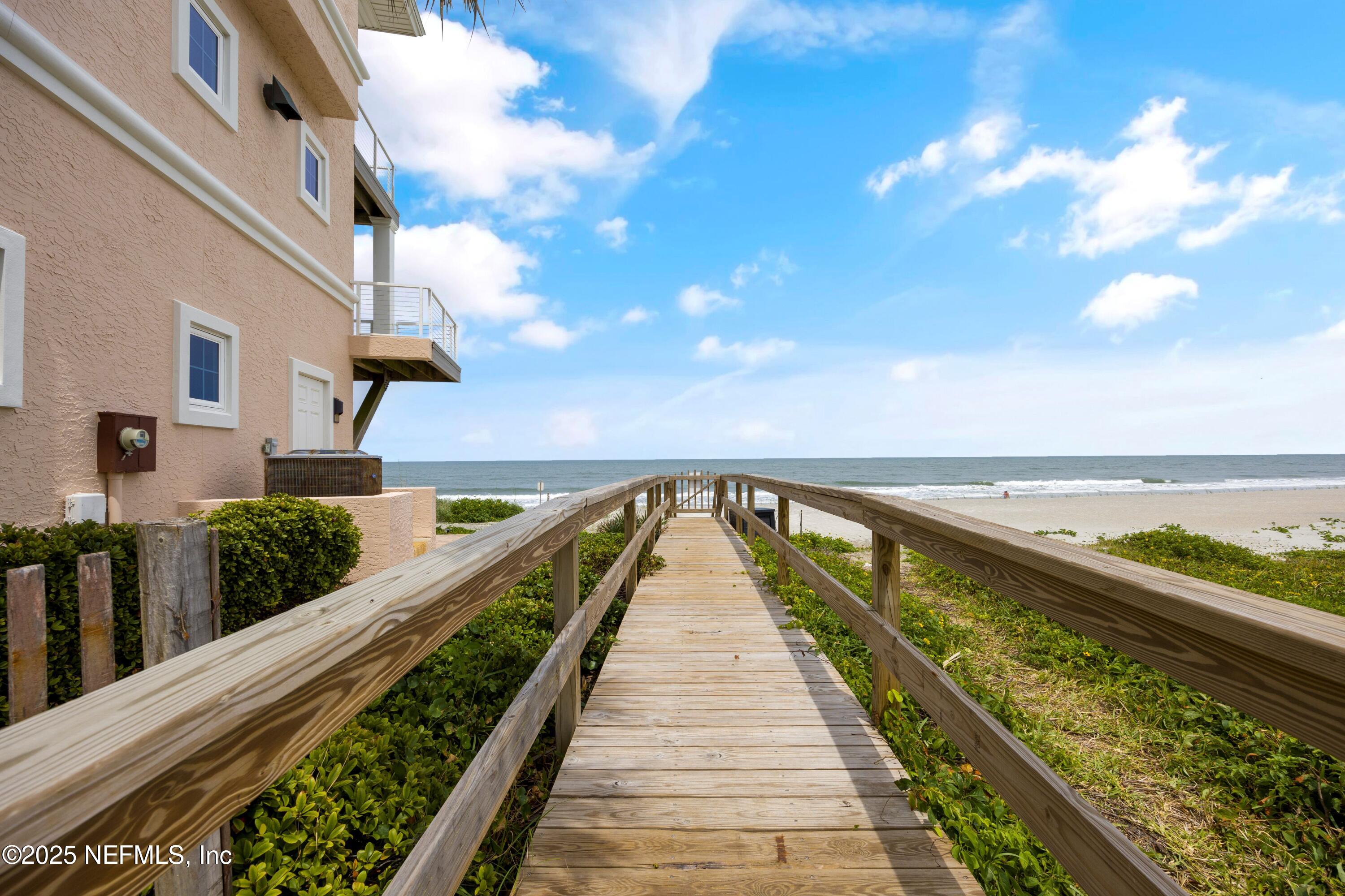 205 SEASIDE VISTA Court