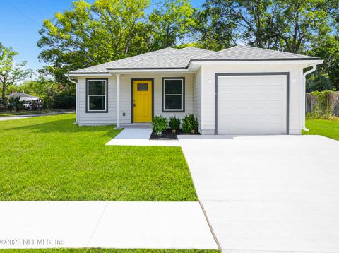 Photo of 1862 W 27TH Street, Jacksonville, FL 32209 (MLS # 2142832)
