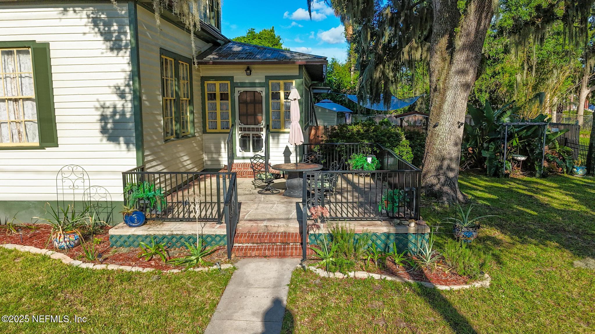 117 S 3RD Street