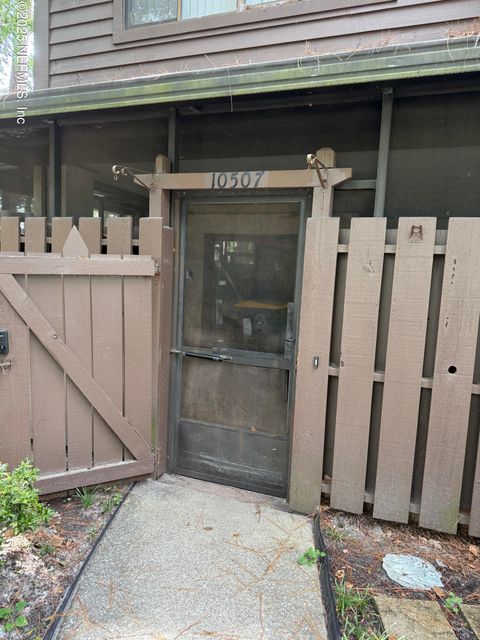 10507 BIGTREE Circle Jacksonville FL 32257