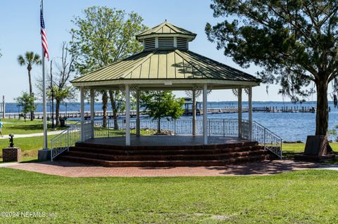 A home in Green Cove Springs