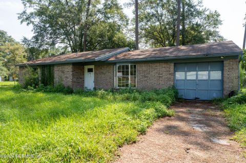 A home in Middleburg