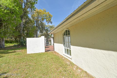 A home in Palatka