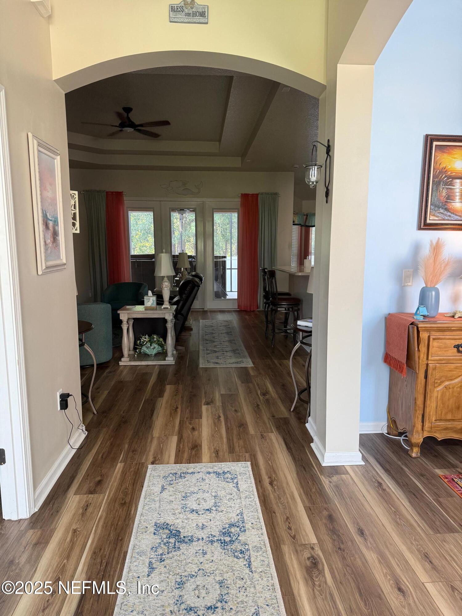 4079 SHERMAN HILLS Parkway W