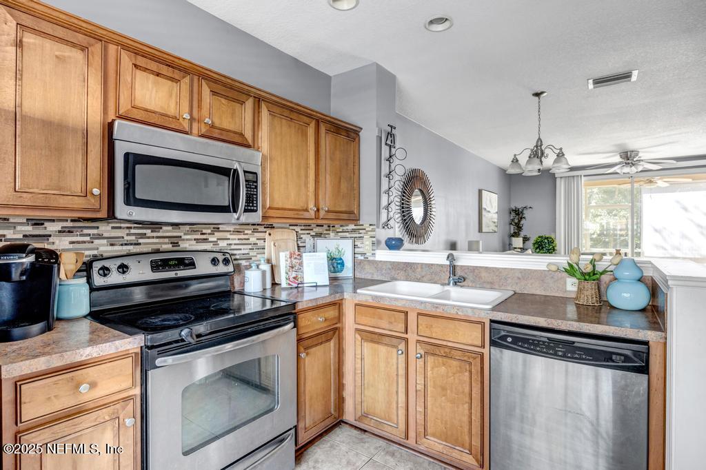 8120 SUMMER GATE Court