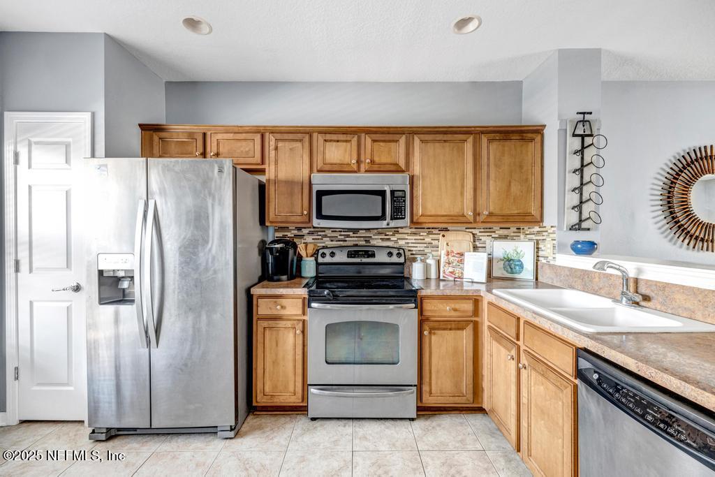 8120 SUMMER GATE Court