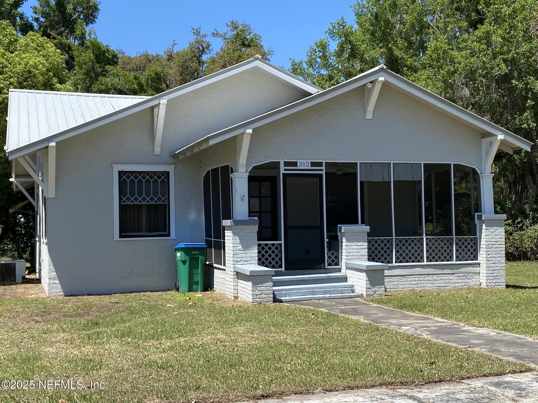 312 OAK Street