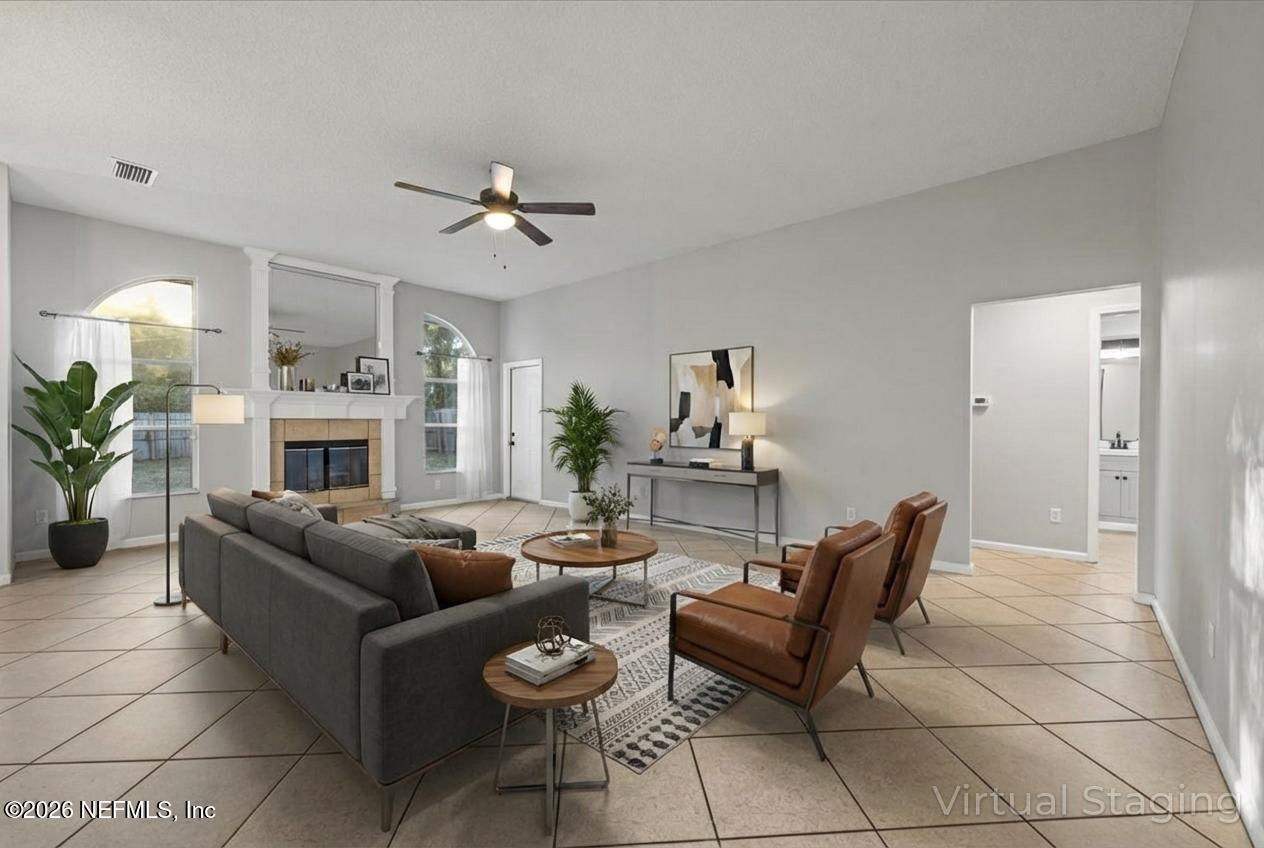 2950 LAKESIDE VILLA Drive