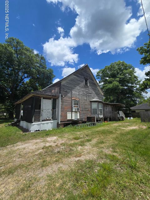 374 N CHERRY Street Starke FL 32091