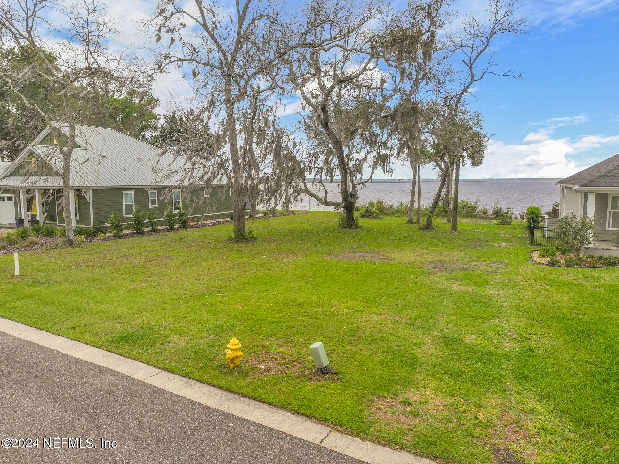 28676 GRANDVIEW Manor