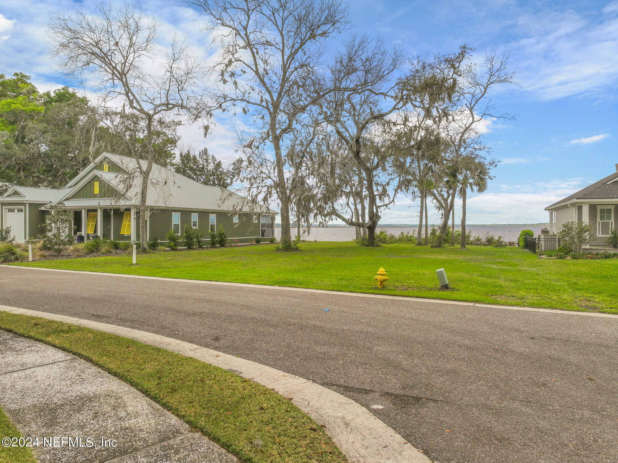 28676 GRANDVIEW Manor