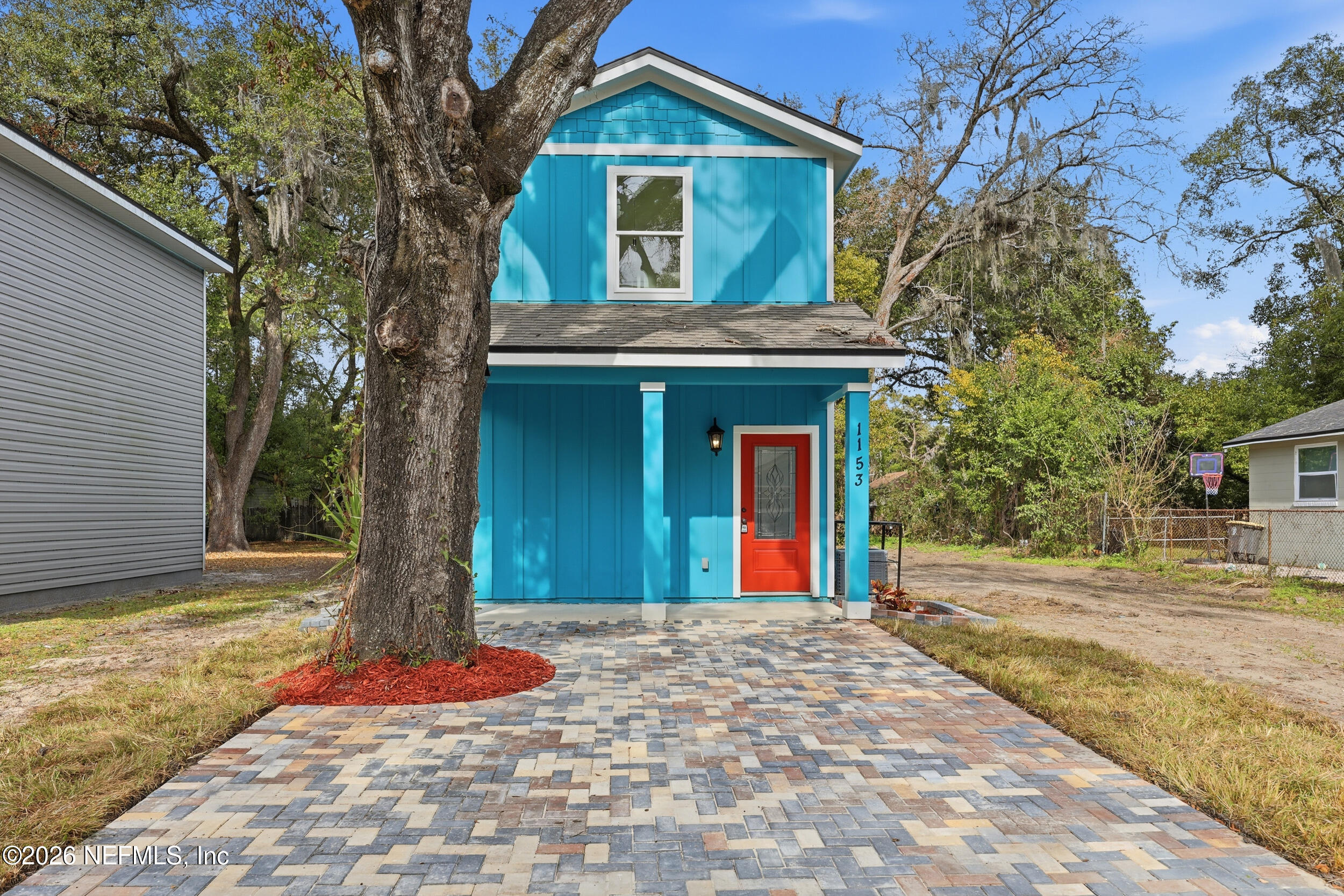 1153 CLAUDIA SPENCER Street