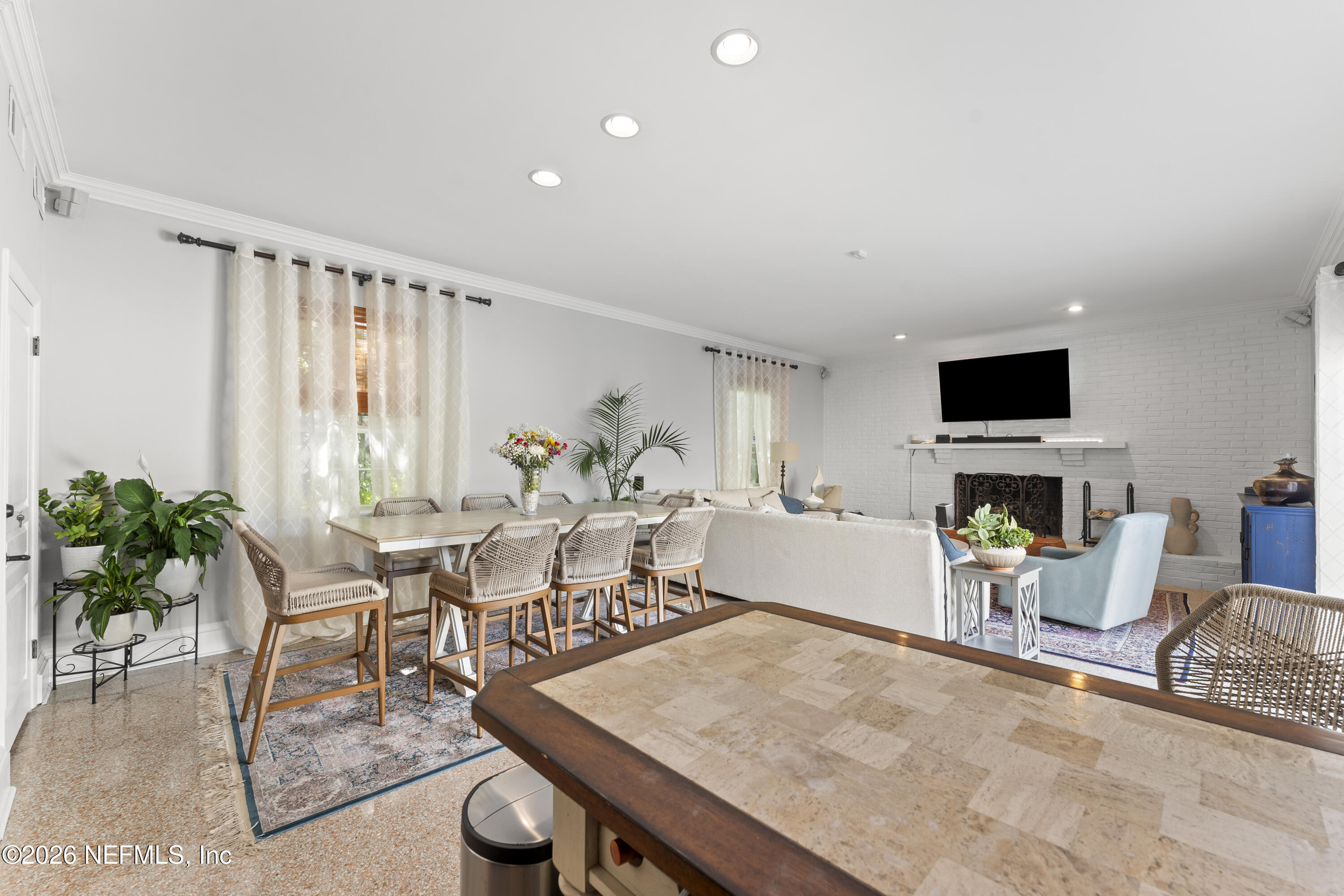 1221 ORIENTAL GARDENS Road